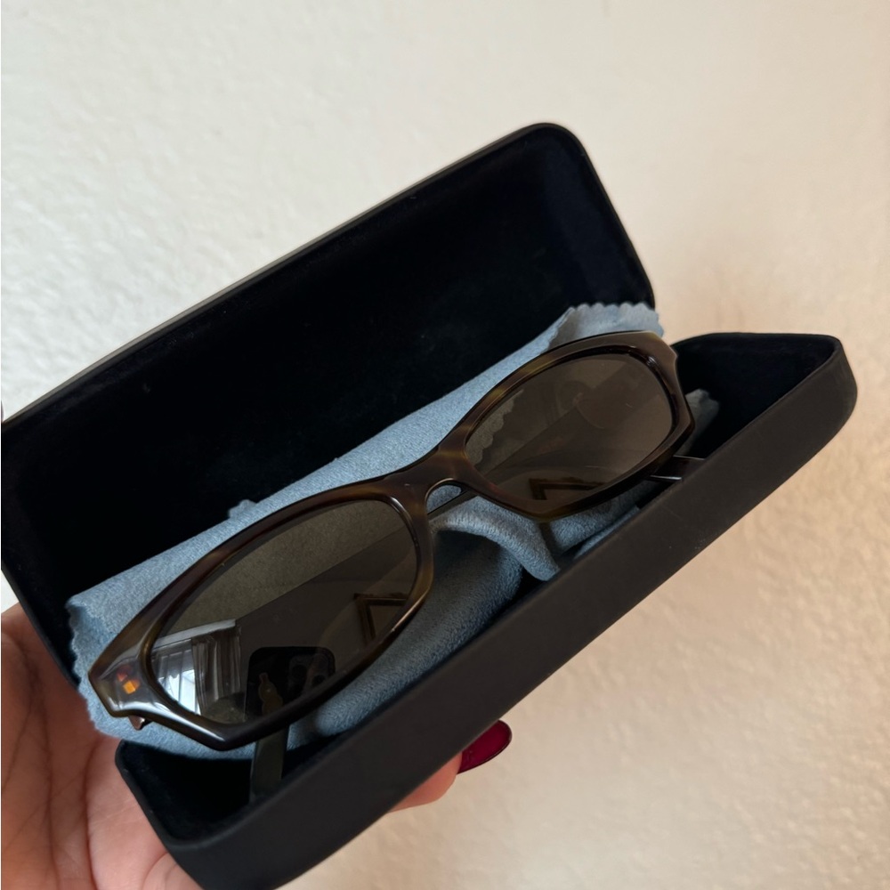 Stylish Brown Sunglasses with Case